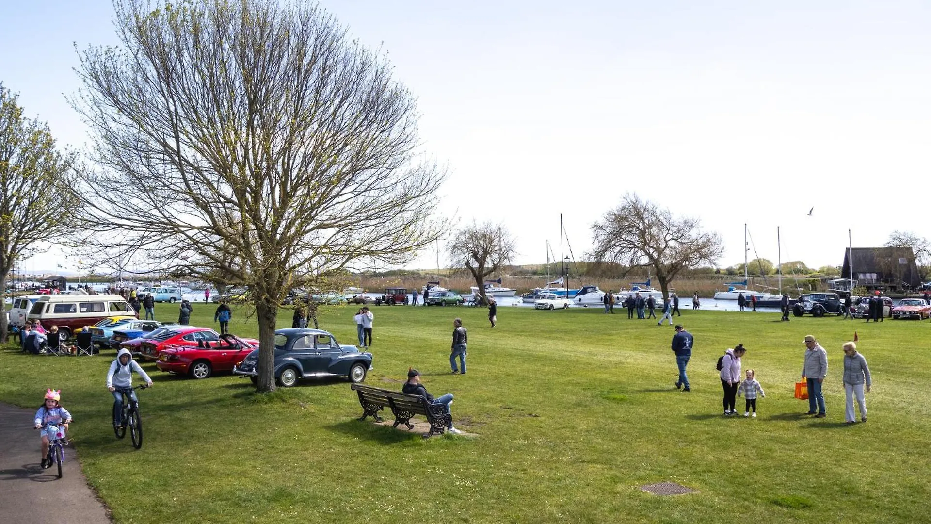Serenity Lodge, Riverside With Free Parking Christchurch  0*, Christchurch (Dorset) United Kingdom